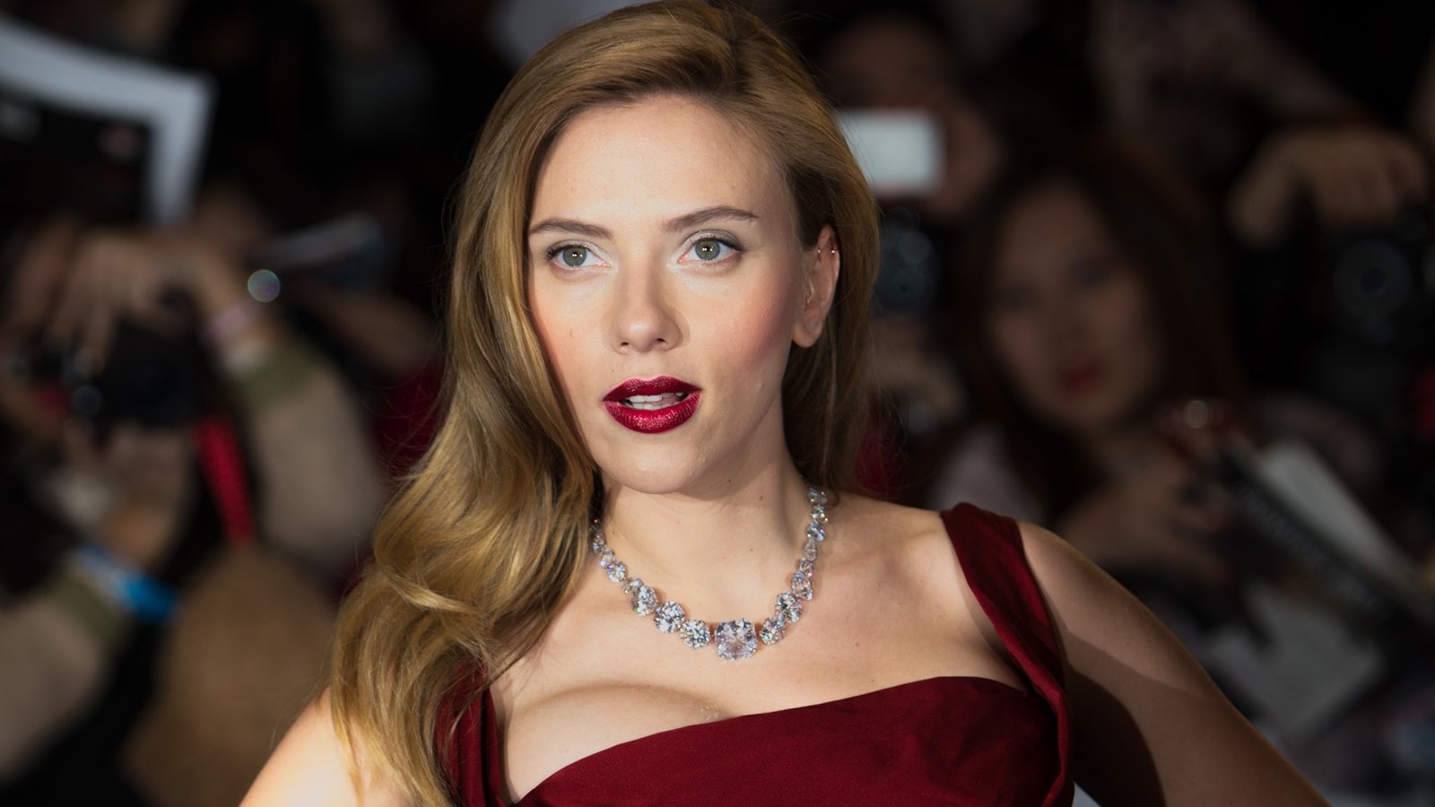 Scarlett Johansson Unfazed By Sex Scenes 