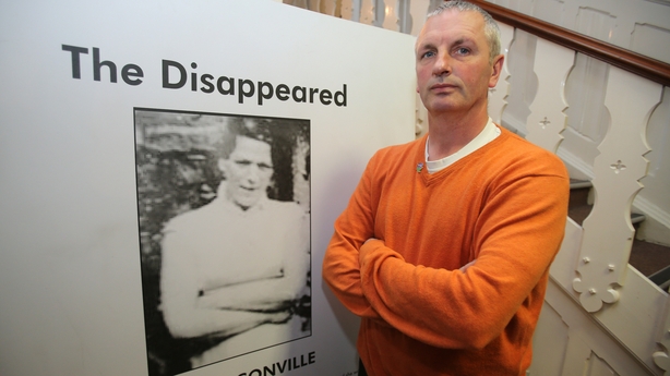 Dúirt mac Jean McConville go mbeidh cruinniú éigeandála á lorg aige leis an PSNI faoin eolas atá sa leabhar.