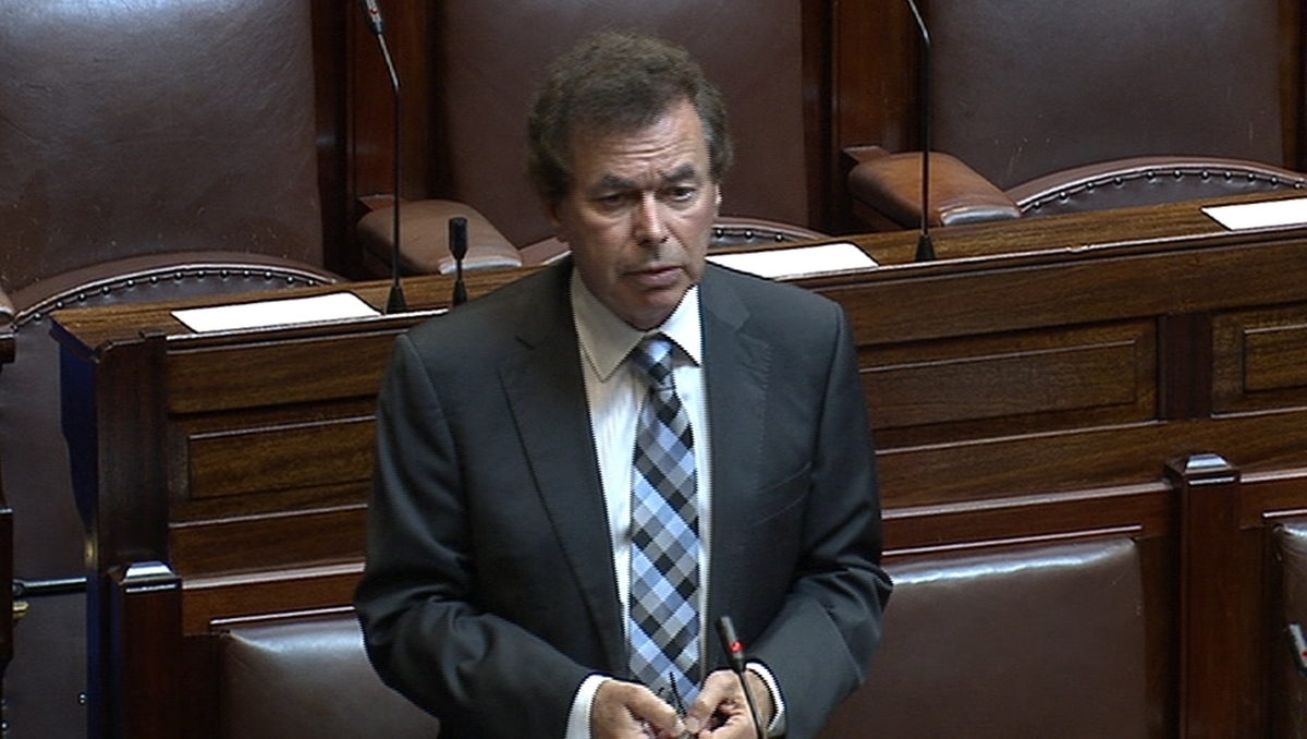 Should former minister Alan Shatter accept a severance package Morning Ireland RTÉ Radio