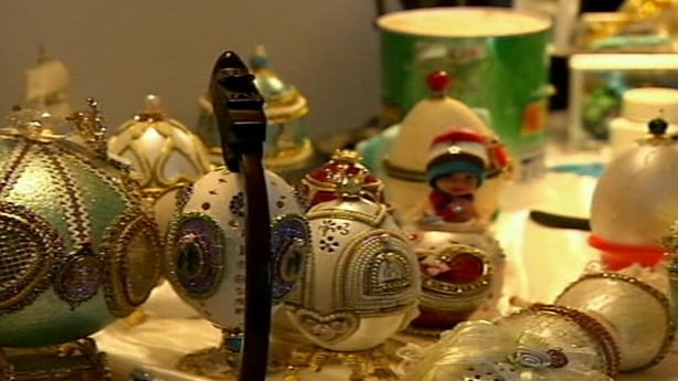 Eggshell artist's creations