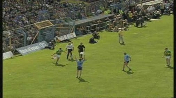 Maurice Fitzgerald sideline kick V Dublin at Semple Stadium Thurles 2001