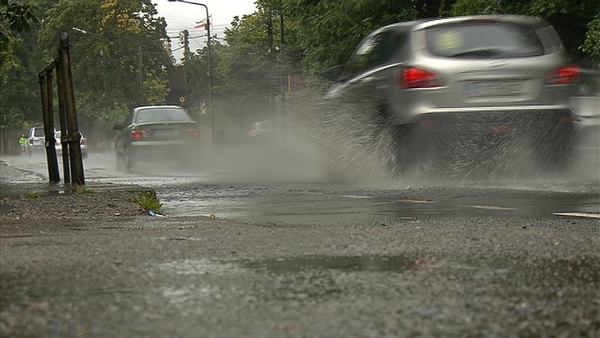 High winds and heavy rain hit the country overnight