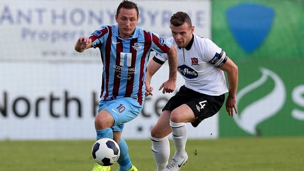 Gary O'Neill (L) equalised for Drogheda with a well-taken strike