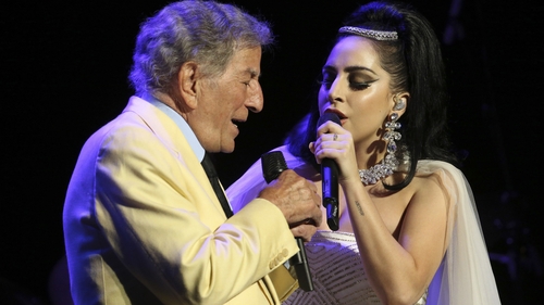 Tony Bennett performing with Lady Gaga