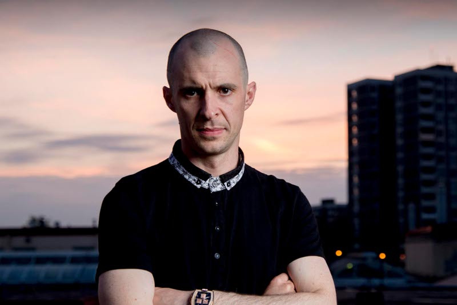 Love/Hate returns Sunday October 5 - see new pics!