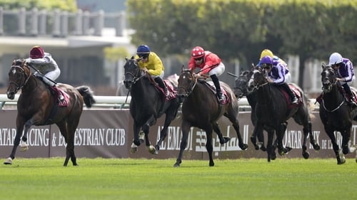 Ectot (l) booked his placed in the Arc with a narrow victory in the Prix Niel