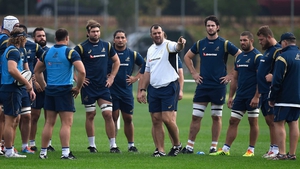 Michael Cheika talks to his charges during an Australia training session