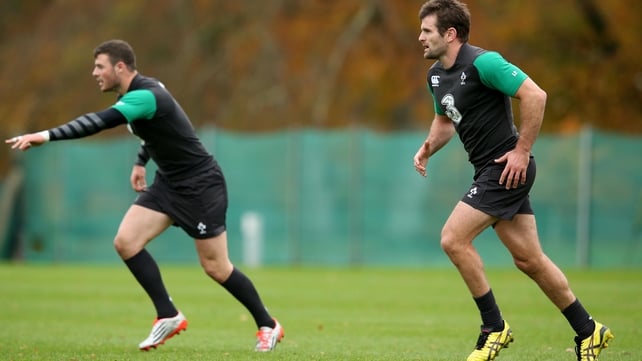 Robbie Henshaw and Jared Payne line-out at 12 and 13