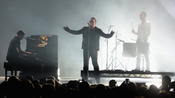 U2 performing at the MTV EMAs 2014