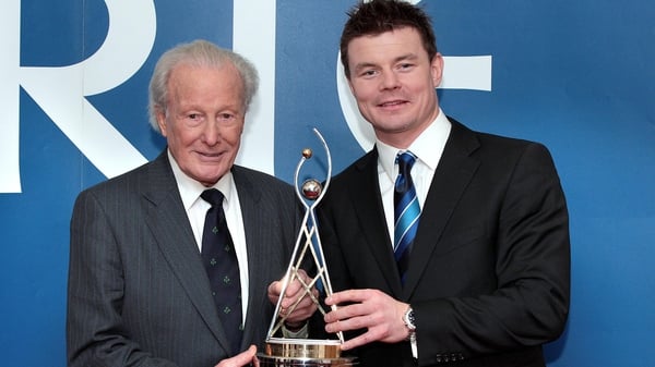 Dr Kyle received the RTE Sport/Irish Sports Council Hall of Fame in 2011 award