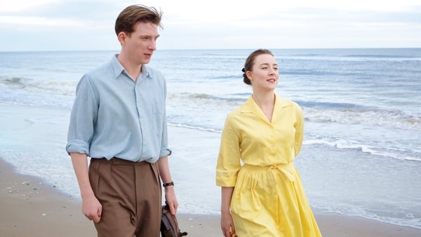 Domhnall Gleeson and Saoirse Ronan in Brooklyn