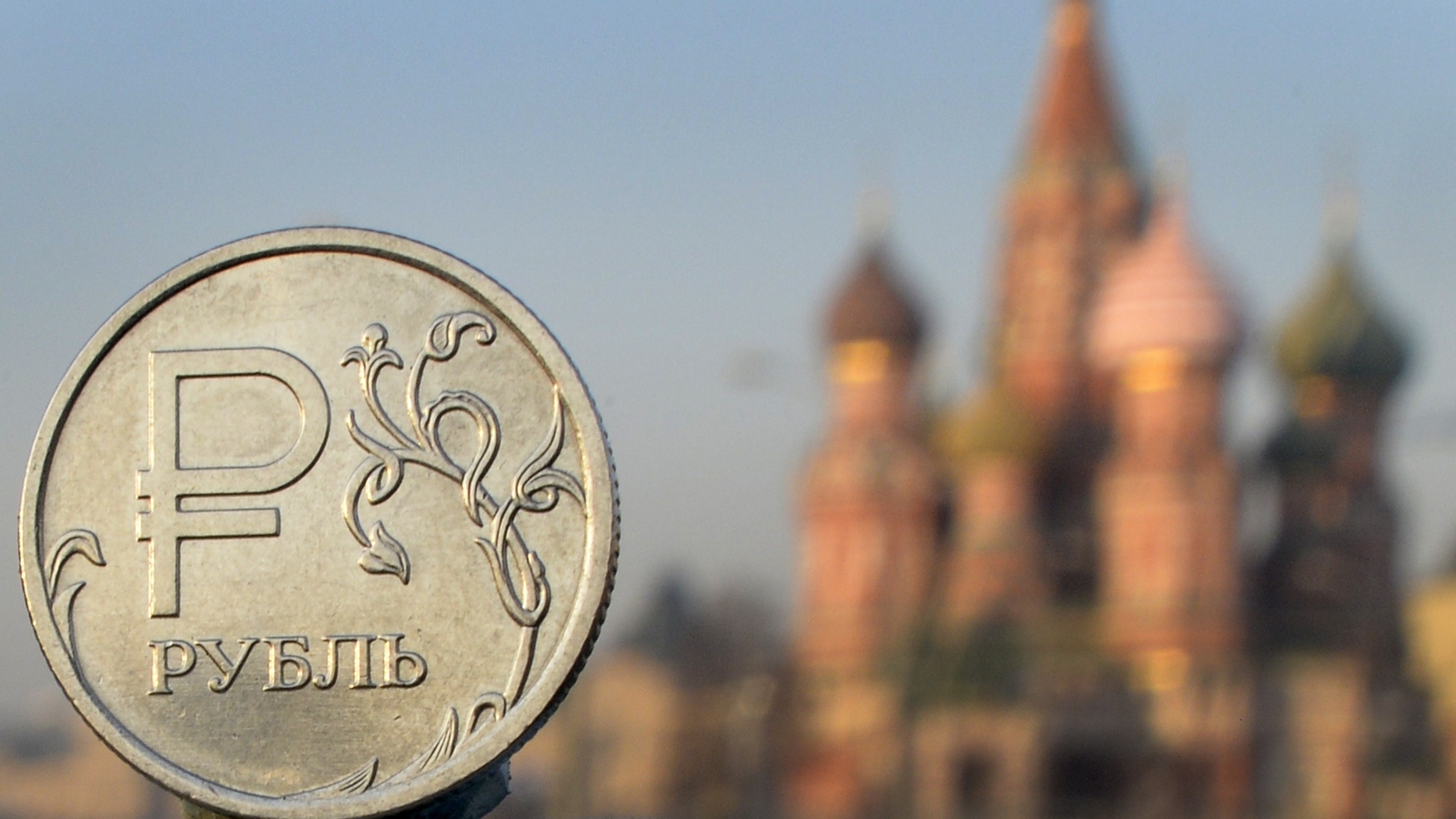 Sweden Says Russian Economy Contracted 8 Percent From 2020 to 2024