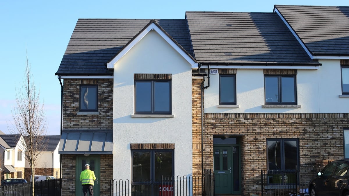 Concern over lack of affordable housing to those on rent allowance Morning Ireland RTÉ Radio 1