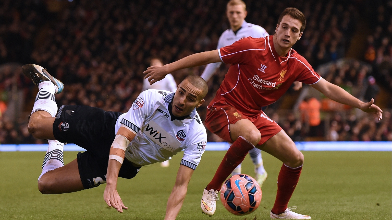 Bolton hold Liverpool at Anfield