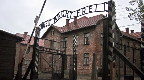 Picture showing the 'Arbeit Macht Frei' ('Work Makes Free') sign at the entrance of Auschwitz