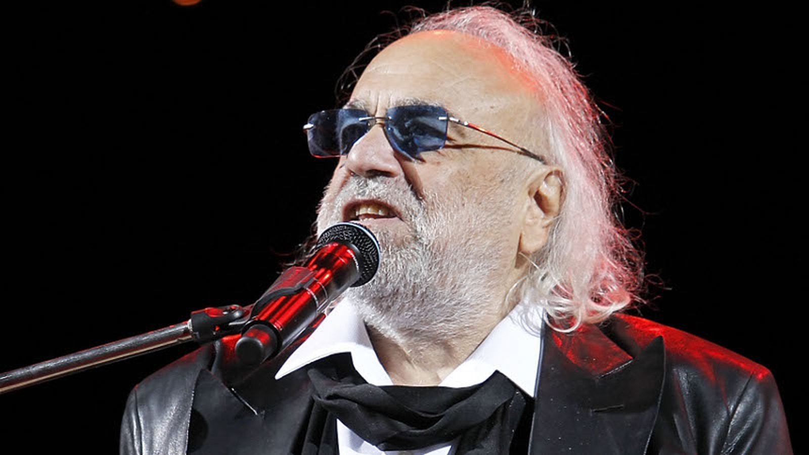 Greek singer Demis Roussos dies aged 68