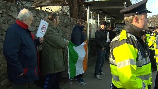 Fewer than a dozen people attended an 'Anti-Islam Ireland' protest outside the Islamic Cultural Centre