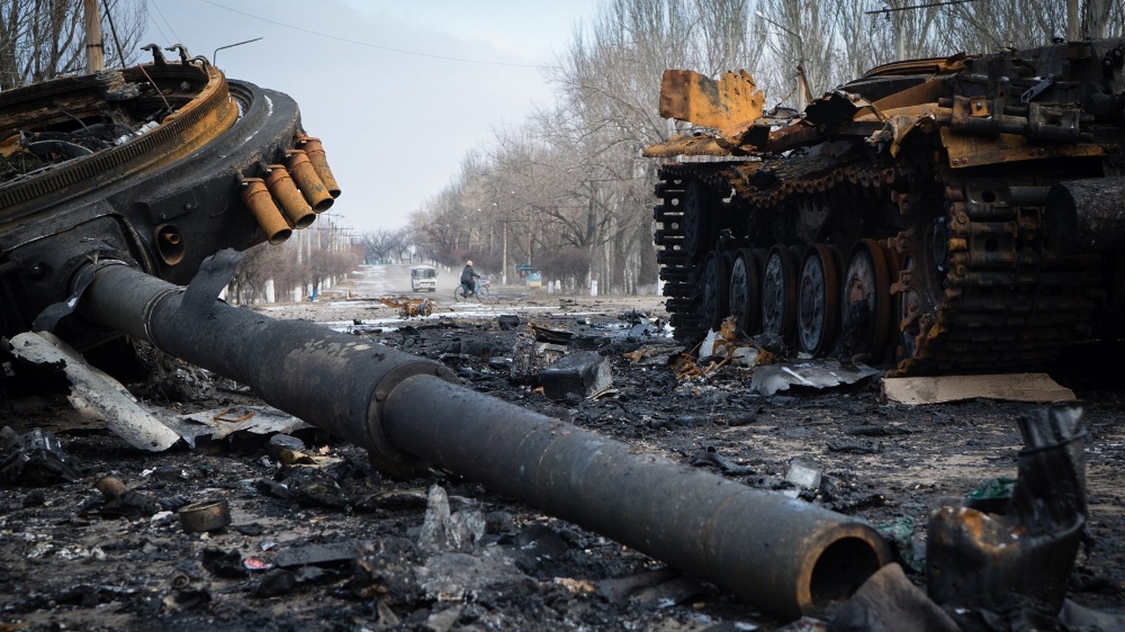 ukraine-town-destroyed-in-rebel-offensive