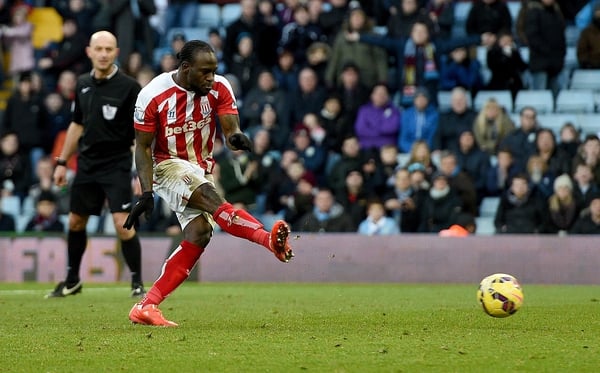 Victor Moses scores from the penalty spot to seal the win
