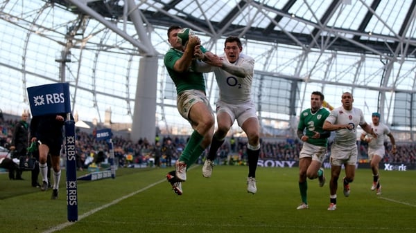 Ireland's Robbie Henshaw scored the only try of the game