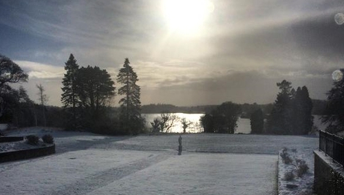 The sun rises over snowy ground at Kilronan Castle Resort And Spa Co Roscommon (Pic:@pmeego)