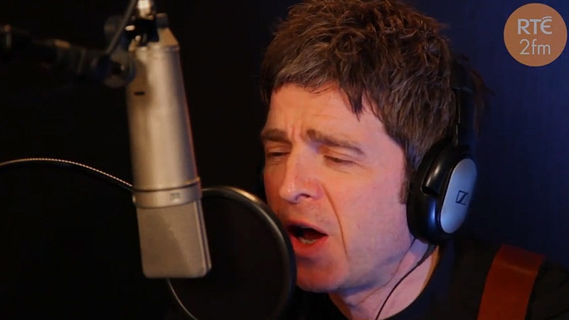 Gallagher recorded The Dying of the Light especially for 2fm as a European exclusive