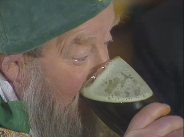 St Patrick Drinking Porter