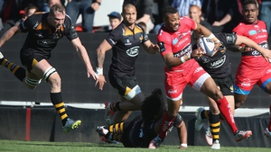 Toulon's Delon Armitage breaks with the ball during the win over Wasps