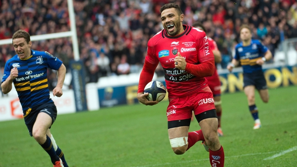 Bryan Habana sprints home to score the opening try of the Toulon-Leinster semi-final
