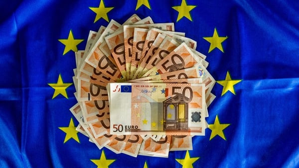 The euro zone's overall economic sentiment rose to 105.9 this month from 105.6 in September,