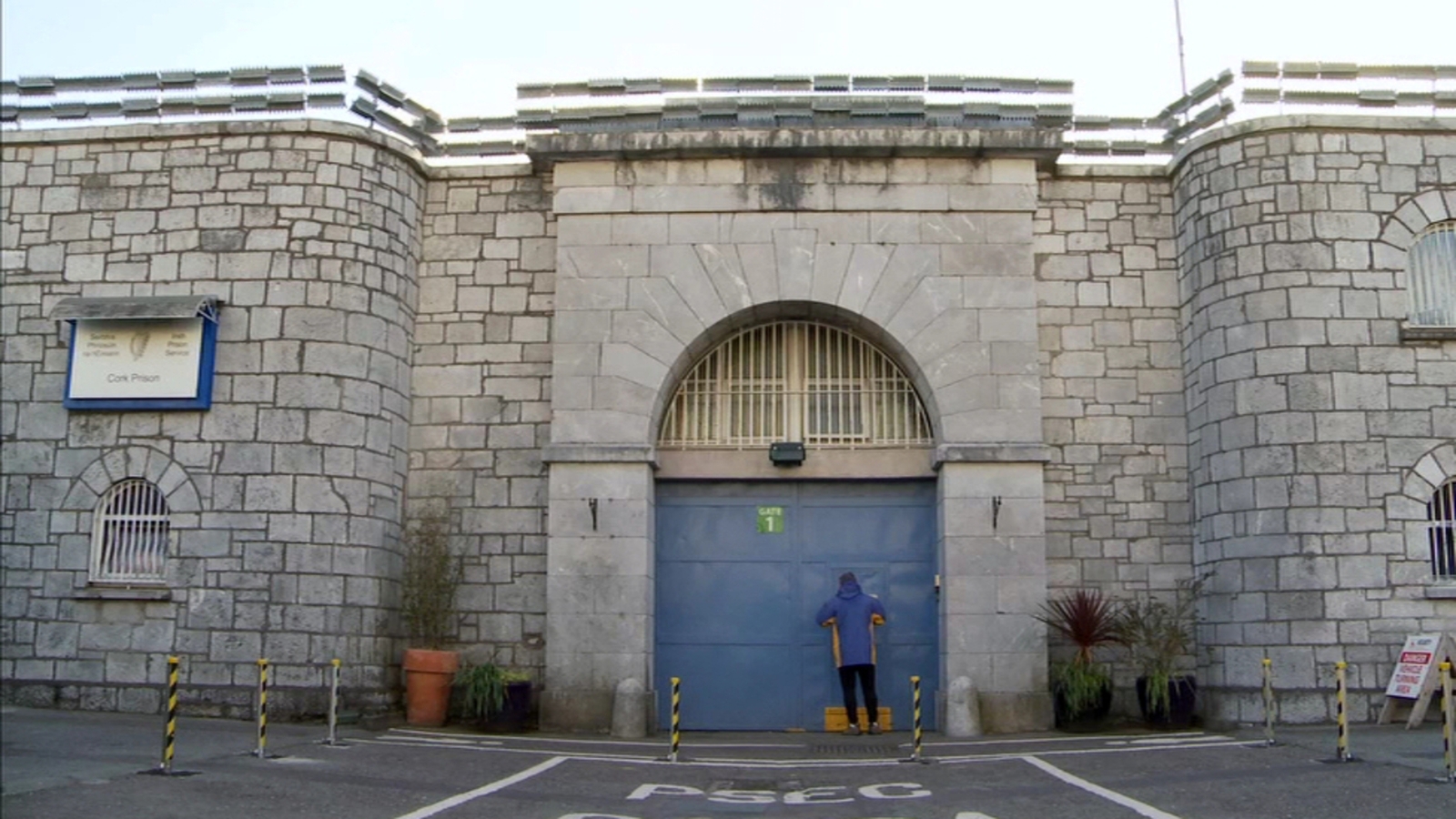 Inmate ends roof protest at Cork Prison