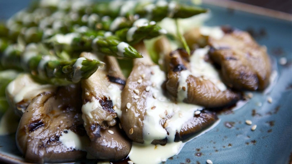 Chargrilled Oyster Mushrooms and Asparagus