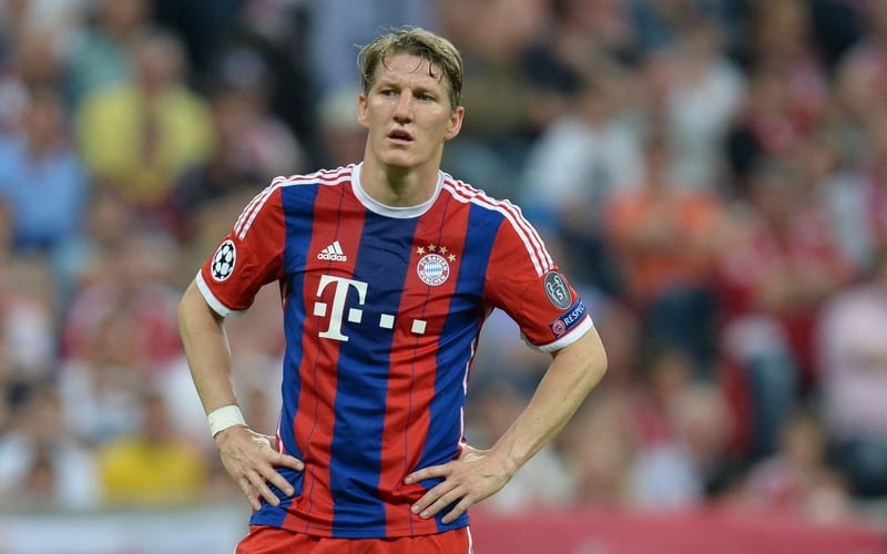 Van Gaal targets Schweinsteiger in summer spree