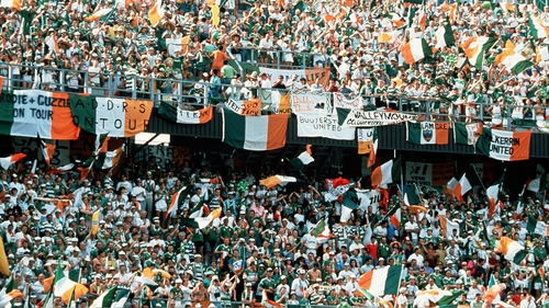 Ireland fans enjoying Italia 1990