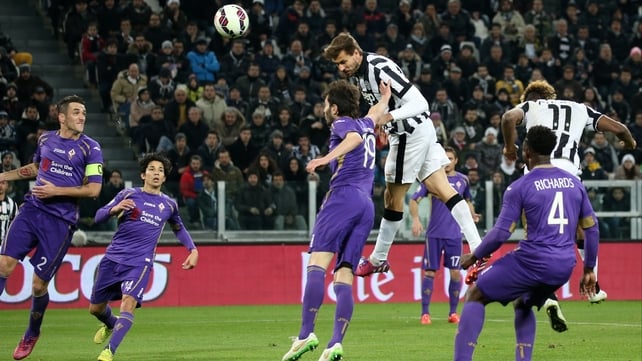 Fernando Llorente scores against Fiorentina