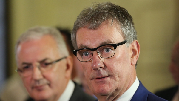 Mike Nesbitt, leader of the Ulster Unionist Party, recommended that the party leave the executive