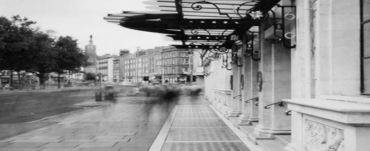 Greta at The Gresham by Bernard Farrell Greta at The Gresham by Bernard Farrell