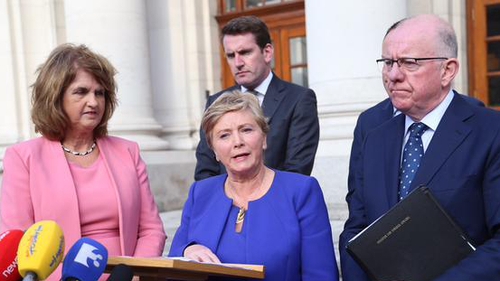 Joan Burton, Aodhán Ó Ríordáin, Frances Fitzgerlad agus Charlie Flanagan ag an bhfógra maidin inniu