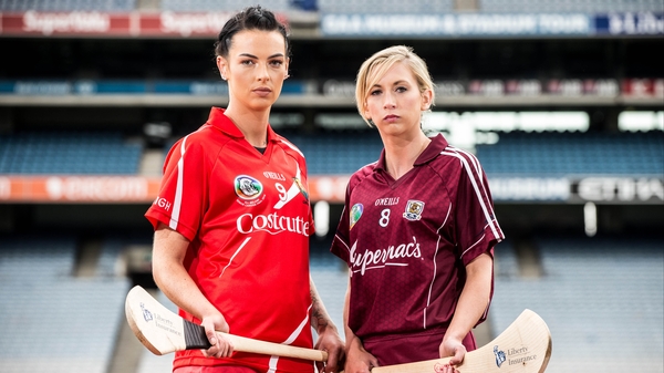 Captains Ashling Thompson and Niamh Kilkenny for Cork and Galway