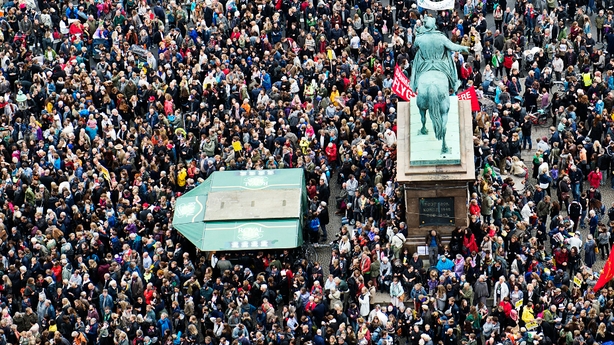 Hundreds Attend Refugee Solidarity Rally In Dublin 1305