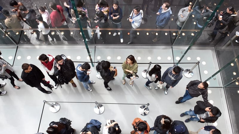 'Robot' queues for new iPhone in Sydney