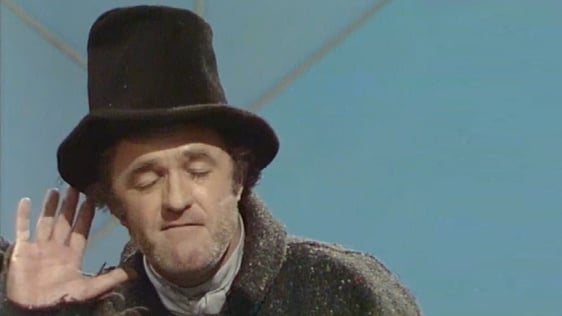 Frank Kelly in Zoz on The Late Late Show (1980)