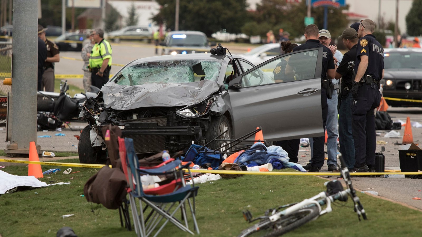 Four killed as car crashes into Oklahoma parade