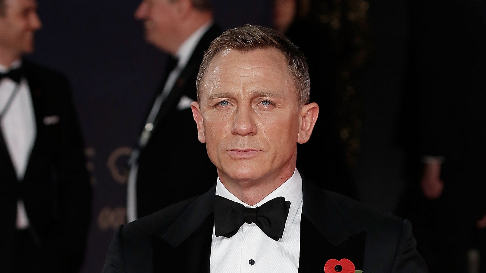 Daniel Craig injured while shooting new Bond film