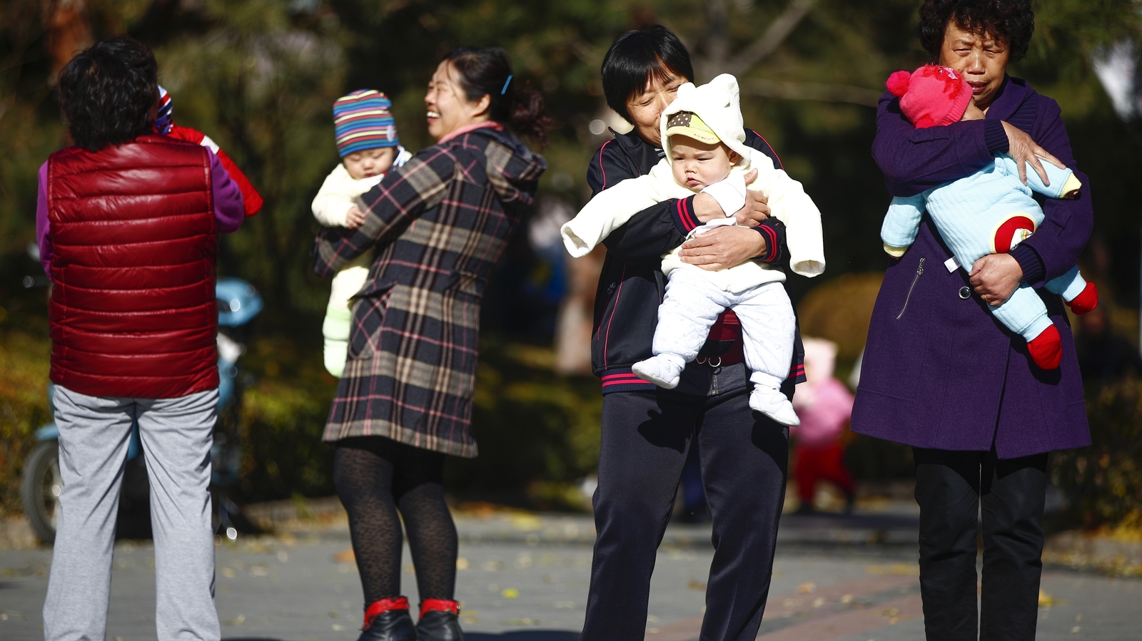 China ends controversial onechild policy