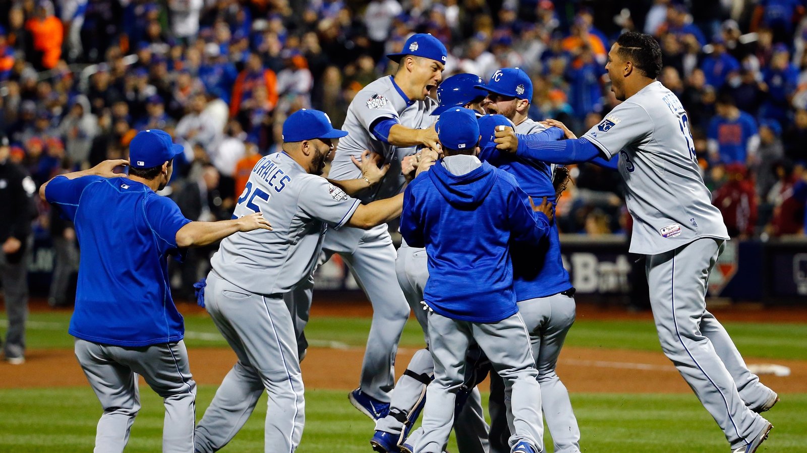 Kansas City end 30-year wait for World Series