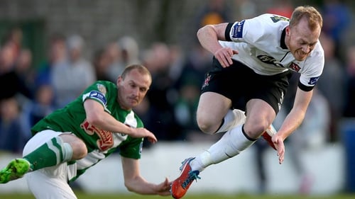 Colin Healy and Chris Shields are set for another physical clash in midfield