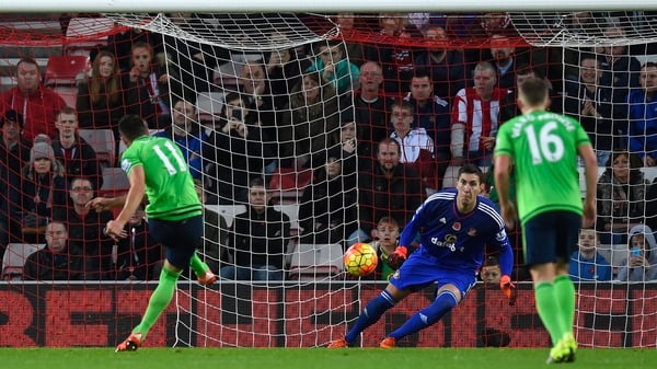 Dusan Tadic holds his nerve from the spot to give Southampton the three points