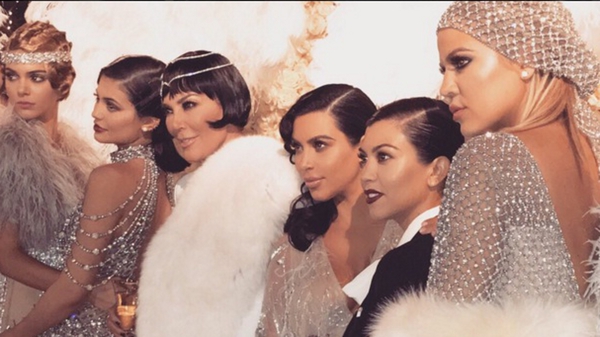 Kris Kardashian with her 5 daughters: Kendall, Kylie, Kim, Kourtney and Khloe