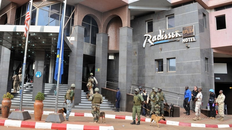 Jihadist Group Behind Siege On Mali Hotel Security Forces Surrounding The Radisson Hotel In Bamoko During Hostage Situation